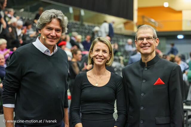 Günter Haumer, Romana Amerling und Robert Rieder vor ihrem Auftritt (vlnr). | Foto: www.cine-motion.at / Ivanek
