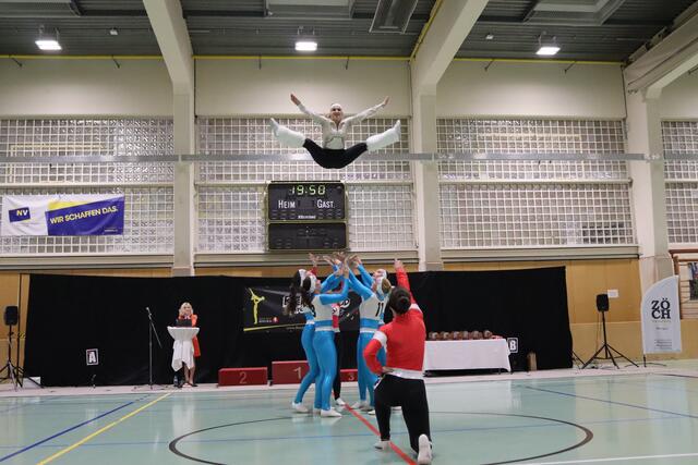 Mit ihrer Interpretation von "Schifoan" rockten sich die Mad Maniacs von New Rock Generation zum Sieg in der Kategorie Mini-Formation Ladies | Foto: Michael Kern