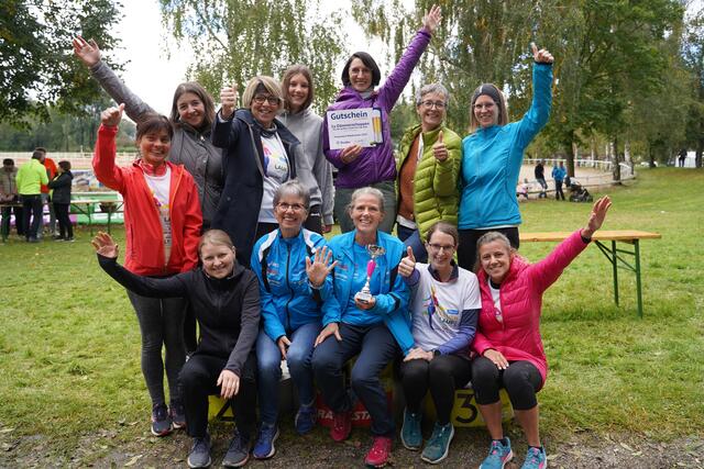 Die größte Gruppe mit über 30 Läuferinnen (am Foto ein Teil der Gruppe) stellte das Frauenlauftraining Zwettl dar. | Foto: Evi Leutgeb