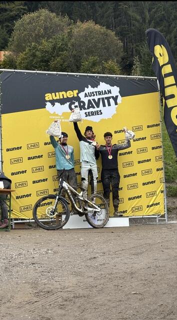 Das Podium der Junioren: vlnr.: Paul Sonnleitner, Julian Koch und Johannes Hörl. | Foto: Fam. Gruber-Koch
