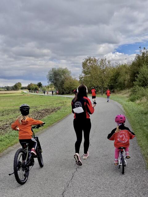 „Der Rote nasen lauf“ ist bekannt für seine Vielfalt und Inklusion, wodurch Menschen jeden Alters und Fitnesslevels teilnehmen können. | Foto: Alejandra Ortiz