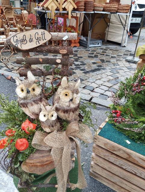 Tierische Begrüßung beim Kirtag | Foto: Veronika Frank