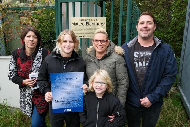 Heidi Ulram und Familie Eichinger: Matteo, Mutter Nina mit Fabiano im Arm, Vater Christian | Foto: Forum Mobilkommunikation