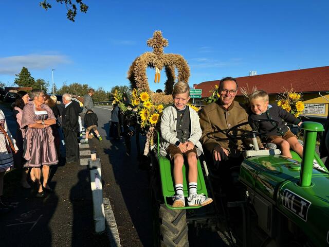 Bei Kaiserwetter feierte die Wallfahrtspfarrei Schardenberg ihr Erntedankfest. | Foto: Gruber