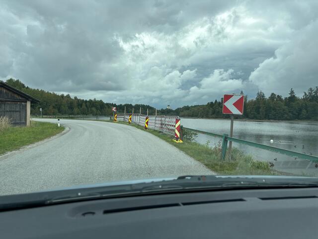 Diese Stelle beim Pürbacher Teich ist gefährlich - besonders nachts. | Foto: Christoph Fuchs