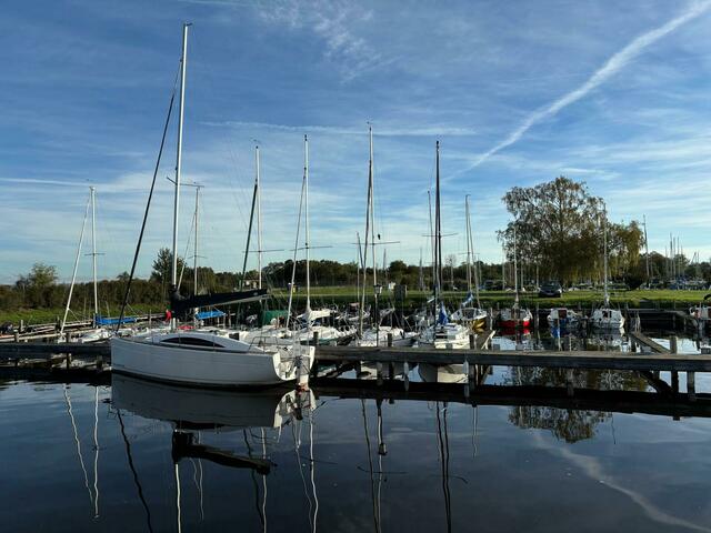 Auf der Pressekonferenz im Marinas Marina in Oggau wurden erste Einblicke in die 2. Saison der Seemanagement Burgenland geboten.  | Foto: Lisa-Marie Zehetbauer