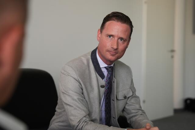 Der Salzburger FPÖ Landessspitzenkandidat zur Nationalratswahl 2024, Abgeordneter zum Nationalrat Volker Reifenberger. | Foto: Stefan Schubert