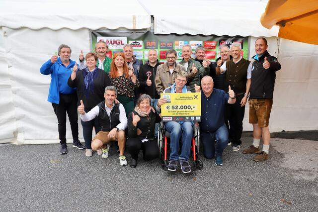 Das Organisationskomitee des Benefiztages „Wir für dich“ freute sich im Vorjahr sich über die Rekord-Spendensumme von 52.000 Euro. | Foto: Alfred Mayer