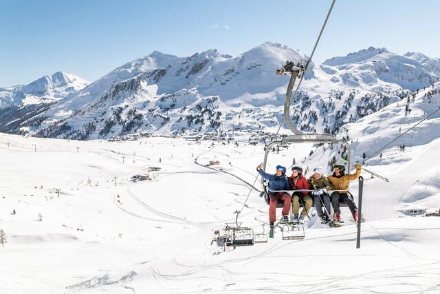 Die Wintersaison 2024/25 kann kommen. Die Vorfreude bei den Verantwortlichen aus Politik, Tourismus und den Organisatoren der SKI-WM 2025 in Saalbach ist groß. | Foto: SalzburgerLand Tourismus