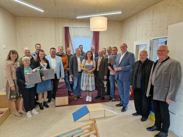 Zahlreiche Ehrengäste wohnte der Eröffnungsfeier bei. | Foto: Gemeinde St. Oswald