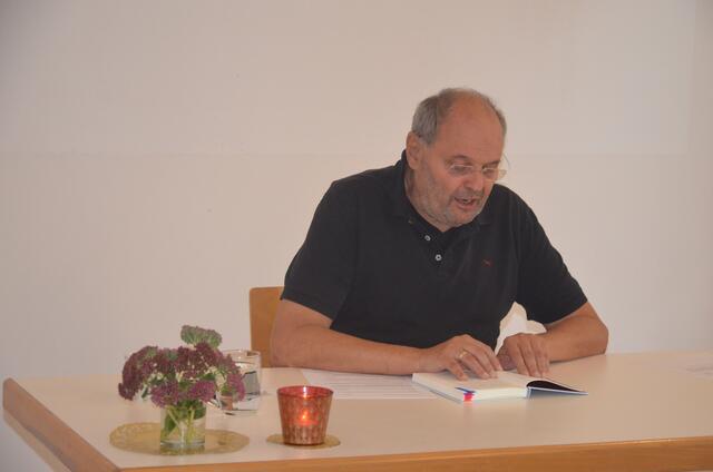 Kurt Fleischer bei der Lesung aus dem Buch. | Foto: Polleroß