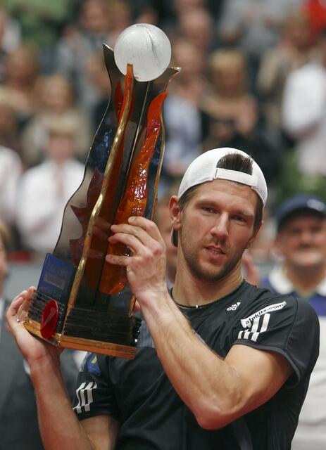 Jürgen Melzer gewinnt das Finale gegen Marin Cilic (CRO) am 1. November 2009.  | Foto: HEINZ-PETER BADER / REUTERS / picturedesk.com