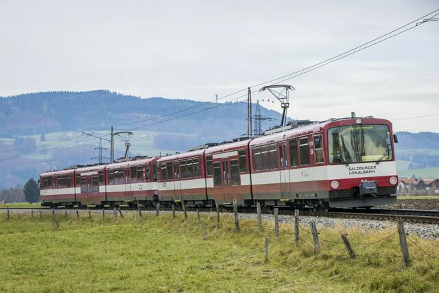 Die Strecke der Salzburger Lokalbahn wird gerade umfassend erneuert. | Foto: Salzburg Verkehr/Neumayr 
