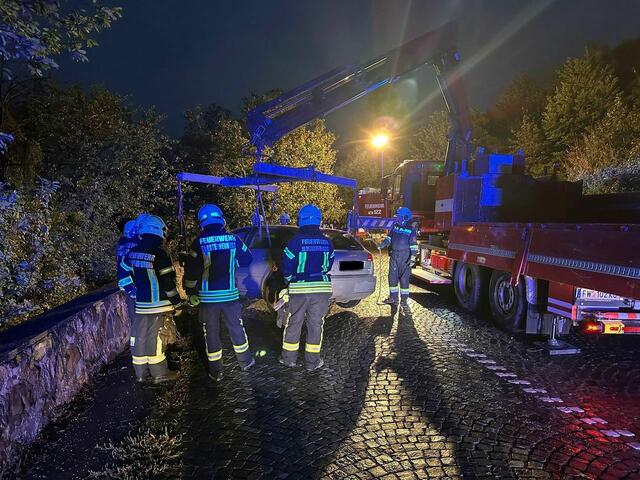 Die Höhenstraße ist insbesondere zur kalten Jahreszeit recht rutschig und die Unfälle häufen sich dort.  | Foto: FF Klosterneuburg