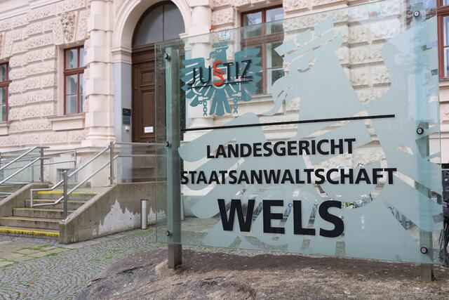 Für die sechs Angeklagten war der 8. Oktober beimLandesgericht Wels der Tag der Entscheidung. | Foto: laumat/Matthias Lauber