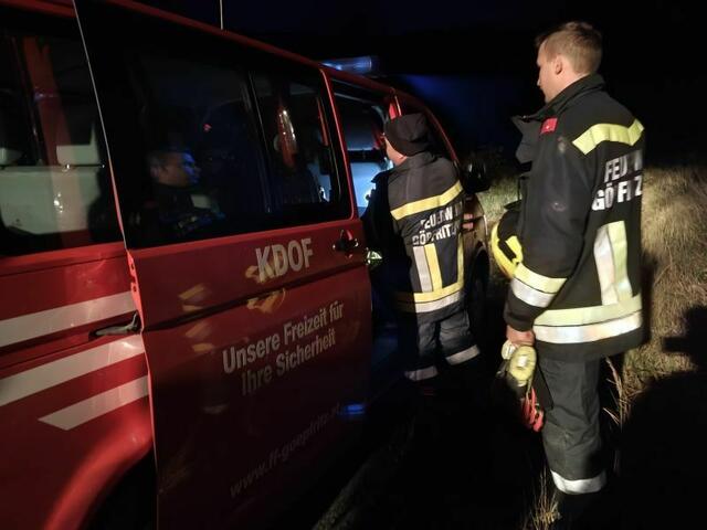 Das massive Aufgebot an Einsatzkräften führte bereits nach ca. 15 Minuten zum Erfolg - die vermisste Person, mit Verletzungen an den Beinen, konnte aufgefunden und an die Polizei bzw. an den Rettungsdienst übergeben werden. | Foto: FF Göpfritz an der Wild