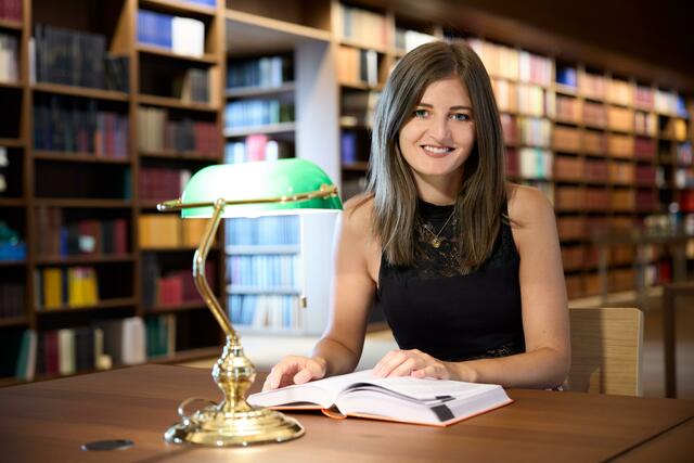 Magdalena Fellner beschäftigt sich in ihrer Dissertation mit der Wechselwirkung zwischen individuellen, institutionellen und strukturellen Faktoren auf das Phänomen der „Studierbarkeit“ | Foto: Johannes Hloch