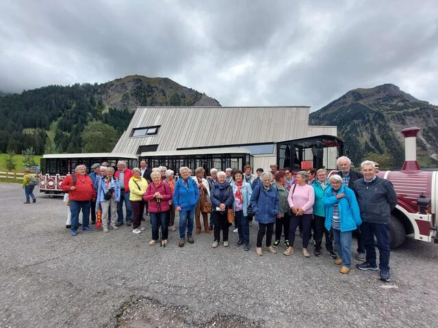 Mitglieder des PVÖ Reutte-Breitenwang verbrachten einen wunderschönen Tagesausflug am Vilsalpsee. | Foto: Pensionistenverband
