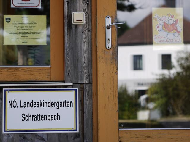 Im selben Gebäude, bzw. an der selben Wärmeversorgung ist auch Schrattenbachs Kindergarten angeschlossen. | Foto: Santrucek