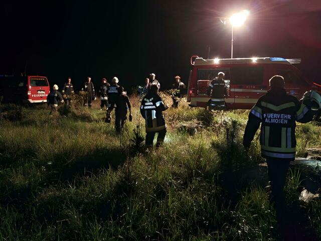 Fünf Feuerwehren (Göpfritz/Wild, Almosen, Breitenfeld, Kirchberg-Schönfeld und Merkenbrechts) wurden zu einer Personensuche in der "Wild" alarmiert. | Foto: FF Göpfritz an der Wild