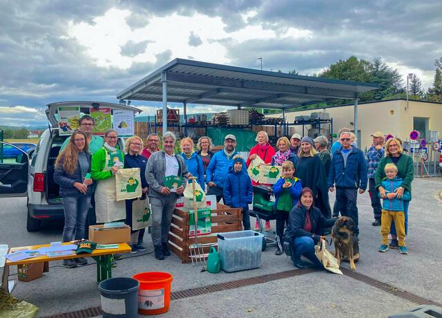 Die Grünen Bad Sauerbrunn zeigten sich hochzufrieden mit der Resonanz und dem Verlauf der Kompostparty.  | Foto: Hanna Walk