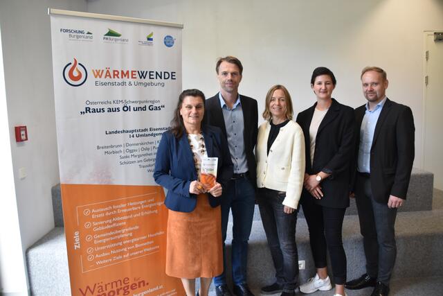 Das Team zur Wärmewende: Marion Schönfeldinger, Marcus Hofmann, Petra Simon, Ina Tomaschitz und Alois Kraußler. | Foto: Stefan Schneider