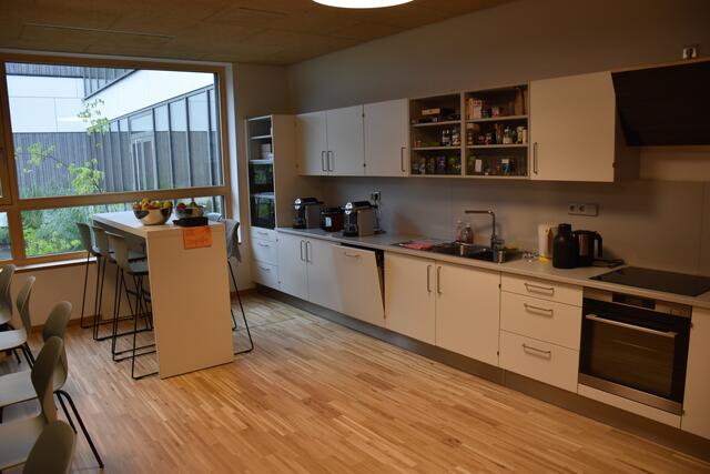 Aufenthaltsraum für die Lehrkräfte. | Foto: Alexandra Goll