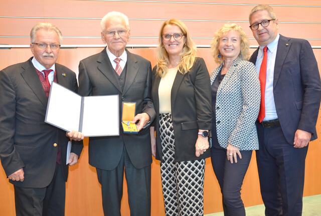 Vizebürgermeister Franz Gartner, KommR Hermann Adlitzer, Landesrätin Ulrike Königsberger-Ludwig, Landtagspräsidentin Eva Prischl und SWV NÖ-Präsident KommR Thomas Schaden  | Foto: SWV NÖ