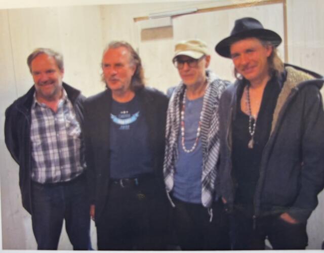 Hannes Pramstraller mit Hans Thessink, Willi Resetarits und Ernst Molden.  | Foto: privat