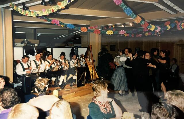 Der Zillertal Ball war eine der beliebtesten Veranstaltungen im ganzen Jahr.  | Foto: privat