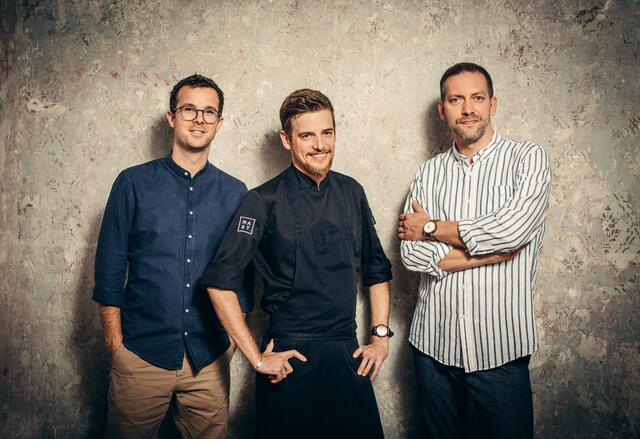 Matthias Pitra (l.) und Steve Breitzke (r.) haben das Mast 2017 eröffnet.  | Foto: Transgourmet/Christian Maislinger