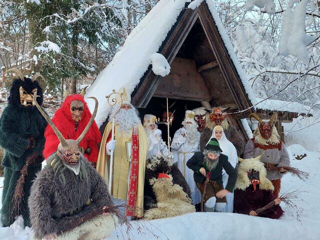 Brauchtum mit langer Tradition: Gamser Thomasnikolo. Dieses Bild wurde 2022 aufgenommen. | Foto: Veronika Frank