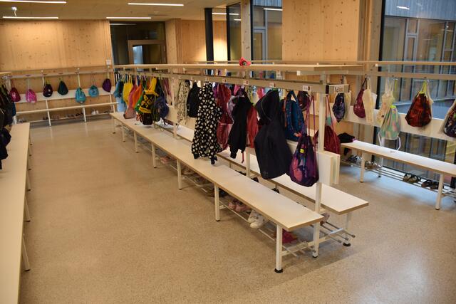 Garderobe in jedem Cluster. | Foto: Alexandra Goll