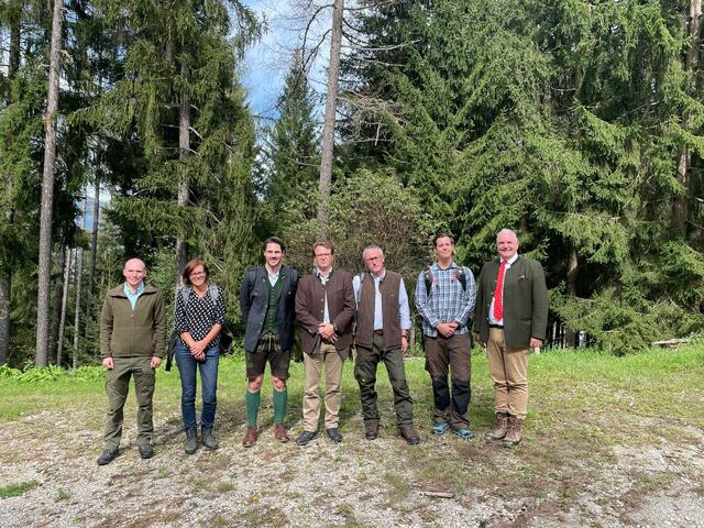 Experten von der BOKU, dem BFW und aus der Forstpraxis erörterten, wie datengetriebene Methoden die Waldbewirtschaftung unterstützen können.  | Foto: Land&amp;Forst Betriebe