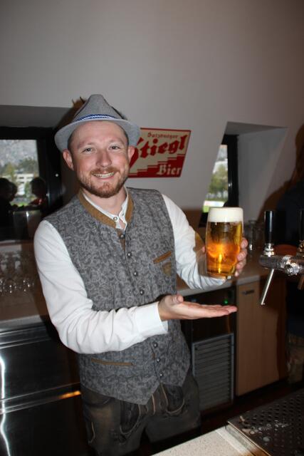 Auch Daniel Obmascher ist ein Bierzapfmeister. | Foto: Jordan
