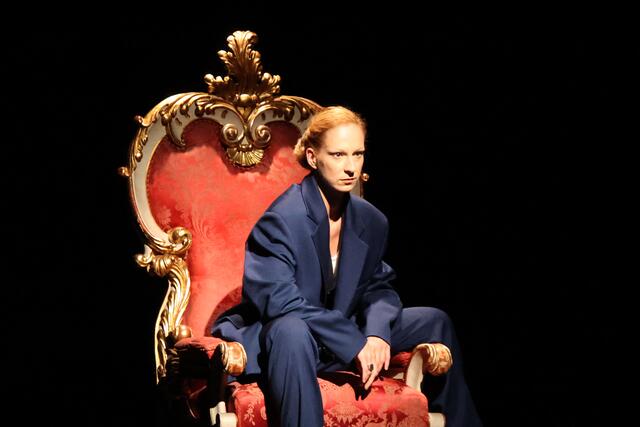 Elisabeth II.: Cassandra Rühmling in ihrer Paraderolle.