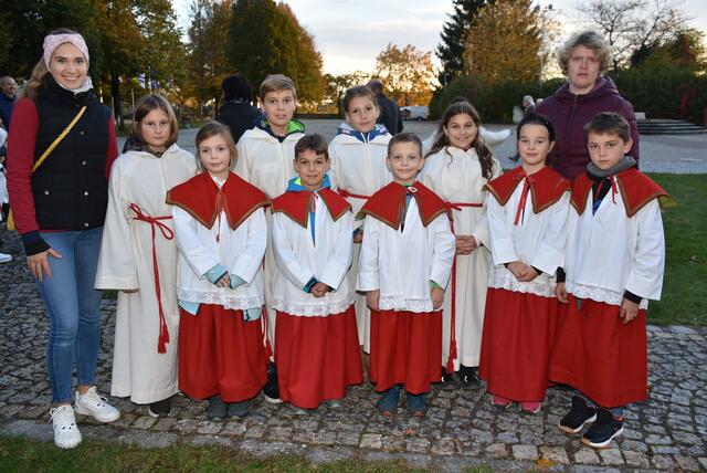 Abschluss-Gottesdienst in der Stiftskirche Waldhausen - Bischöfliche Visitation Dekanat Grein 2024. Minis aus St. Thomas. | Foto: Robert Zinterhof