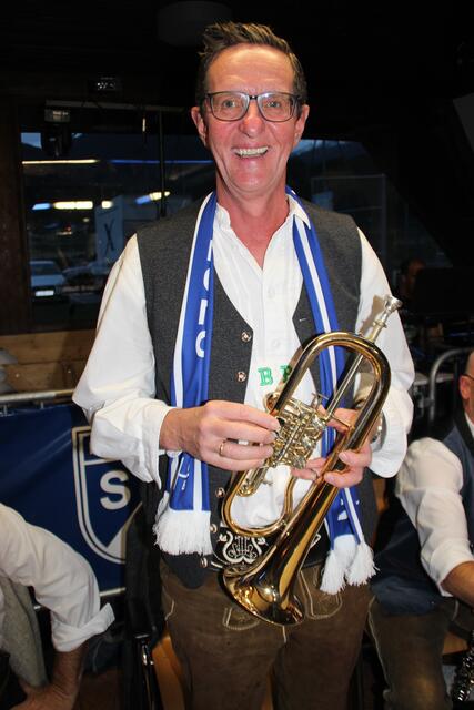 Outing: Bernd Raitmair ist fußballtechnisch ein Blues-Fans! | Foto: Jordan