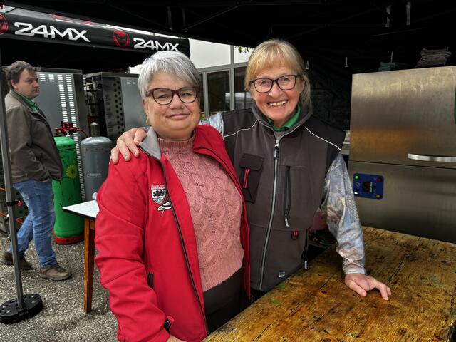 Andrea Schneckenleitner und Josefa Fehringer