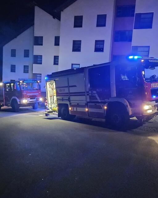 Zweiter Einsatz für die FF Mürzzuschlag: in einem Abstellraum eines Mehrparteienhauses begann in einem Abstellraum ein E-Scooter zu brennen.  | Foto: FF Mürzzuschlag