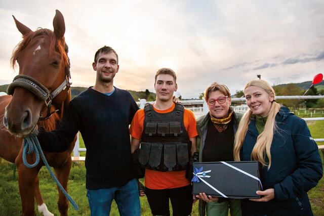 Sequorah (Pferd), Valentin Rostek, Edwin Kronberger, Bgmst. J osefa Geiger, Mona Lisa Rostek | Foto: Christoph Kummer,