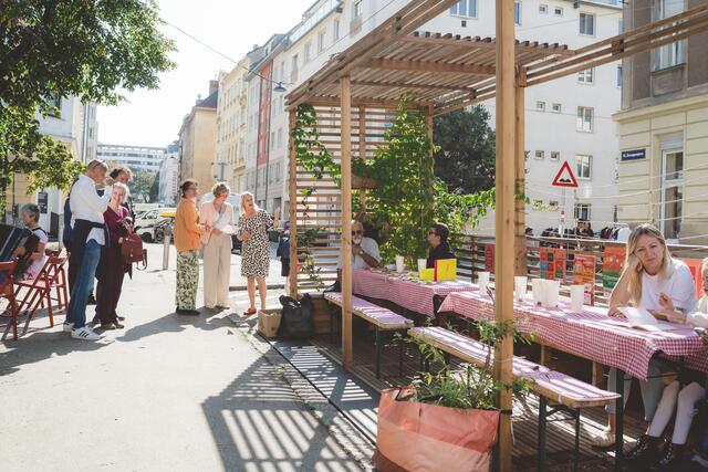 Zu den Themen "Grüne Parklets", "Junge Grätzl" oder "Grätzlleben" kann eingereicht werden. | Foto: LA 21/Dornaus
