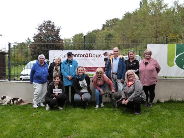 Bei dem Vereinsfest von Mentor4Dogs spürte man die Liebe zu den pelzigen Vierbeiner sofort!