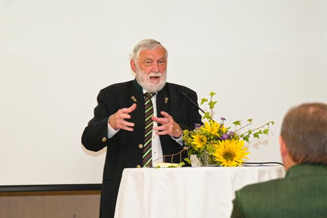 Franz Fischler, ehemaliger Bundesminister für Land- und Forstwirtschaft und EU-Kommissar: "Es muss uns gelingen Gleichgewicht zu schaffen zwischen Ökologie und sozialen Standards." | Foto: Alfred Hofer