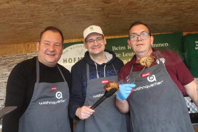 Kotelett und Co: Das Grillteam des Sportclubs Retz. | Foto: arbes