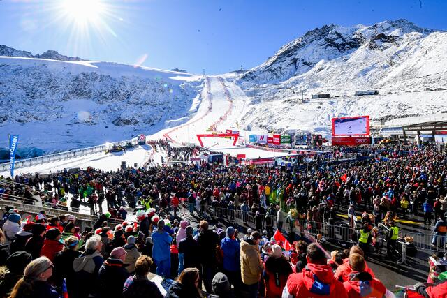 Die selektive Riesentorlaufstrecke am Rettenbachferner ist am 26. und 27. Oktober wieder Schauplatz des Weltcupauftakts. | Foto: Ötztal Tourismus/Johann Groder