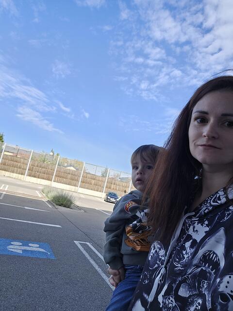 Glück gehabt: Unsere Redakteurin Barbara Dangl hat diesmal einen freien Mutter-Kind-Parkplatz gefunden. | Foto: Dangl