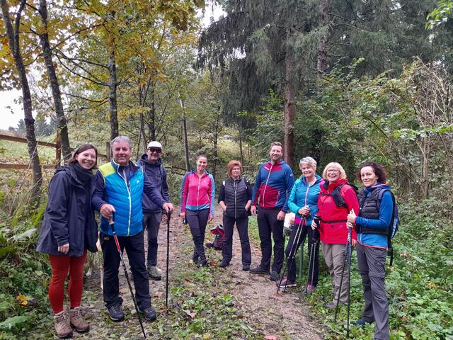 Einige fleißige Wanderer machten sich auf den Weg von Eberstein nach St. Oswald. | Foto: Privat