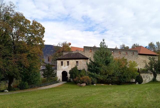 Burg Gruttenstein  | Foto: H. Bachinger