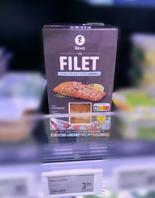 Das vegane Produkt von Revo Foods stellt eine vegane Alternative aus Pilzprotein dar. | Foto: Revo Foods